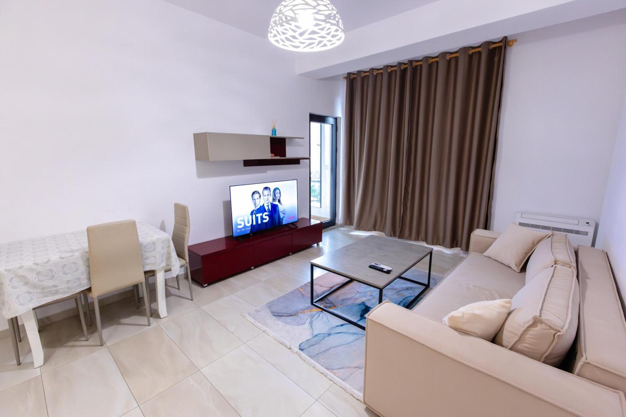 Happy Home Central 1 Tirana Bagian luar foto