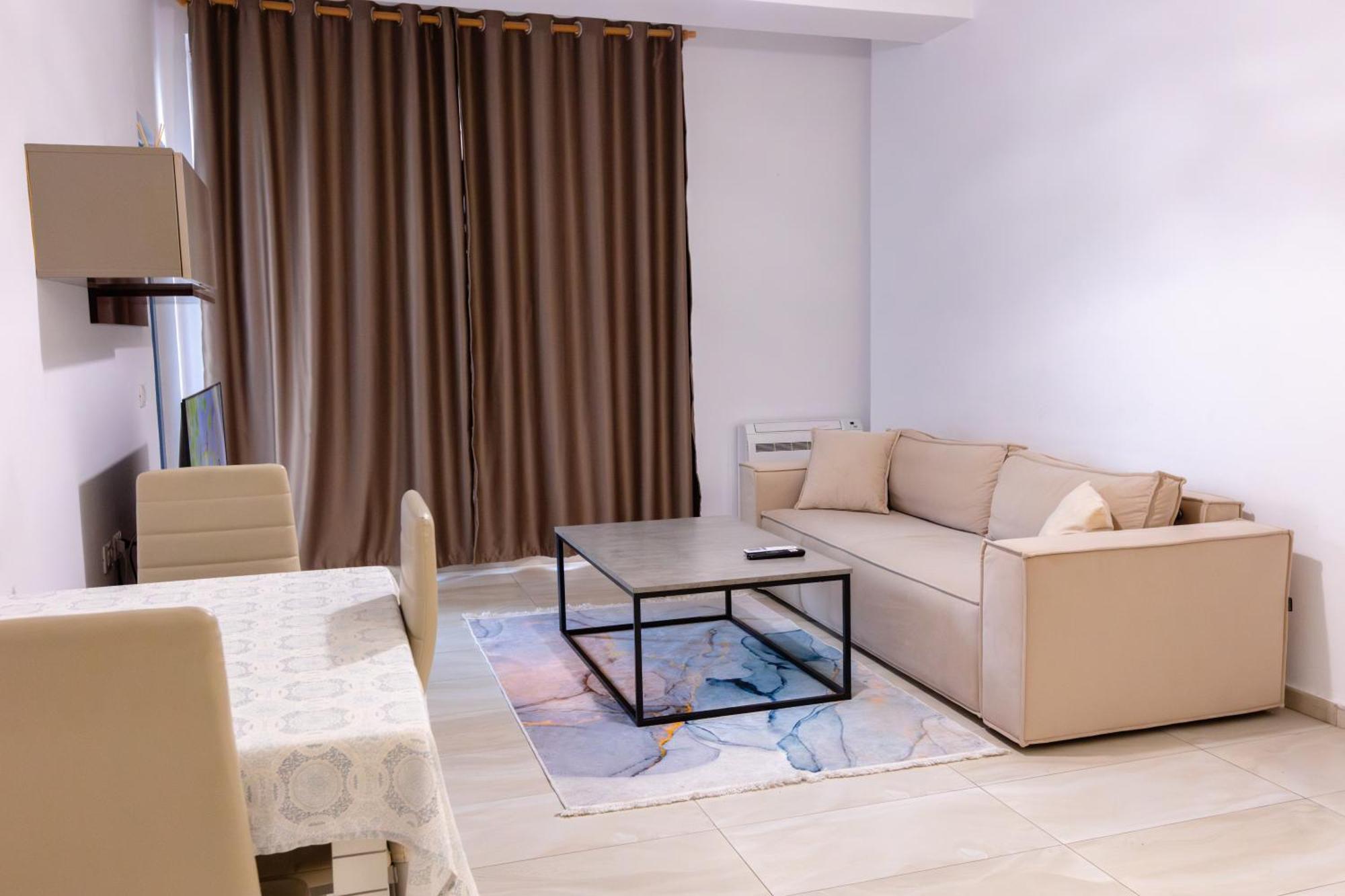 Happy Home Central 1 Tirana Bagian luar foto