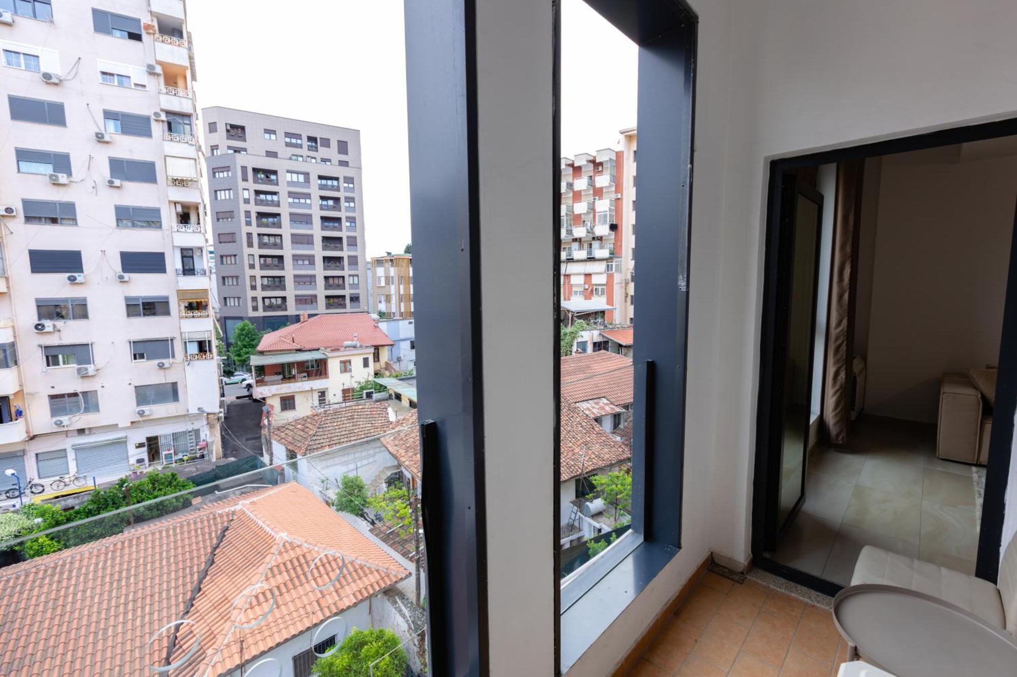 Happy Home Central 1 Tirana Bagian luar foto