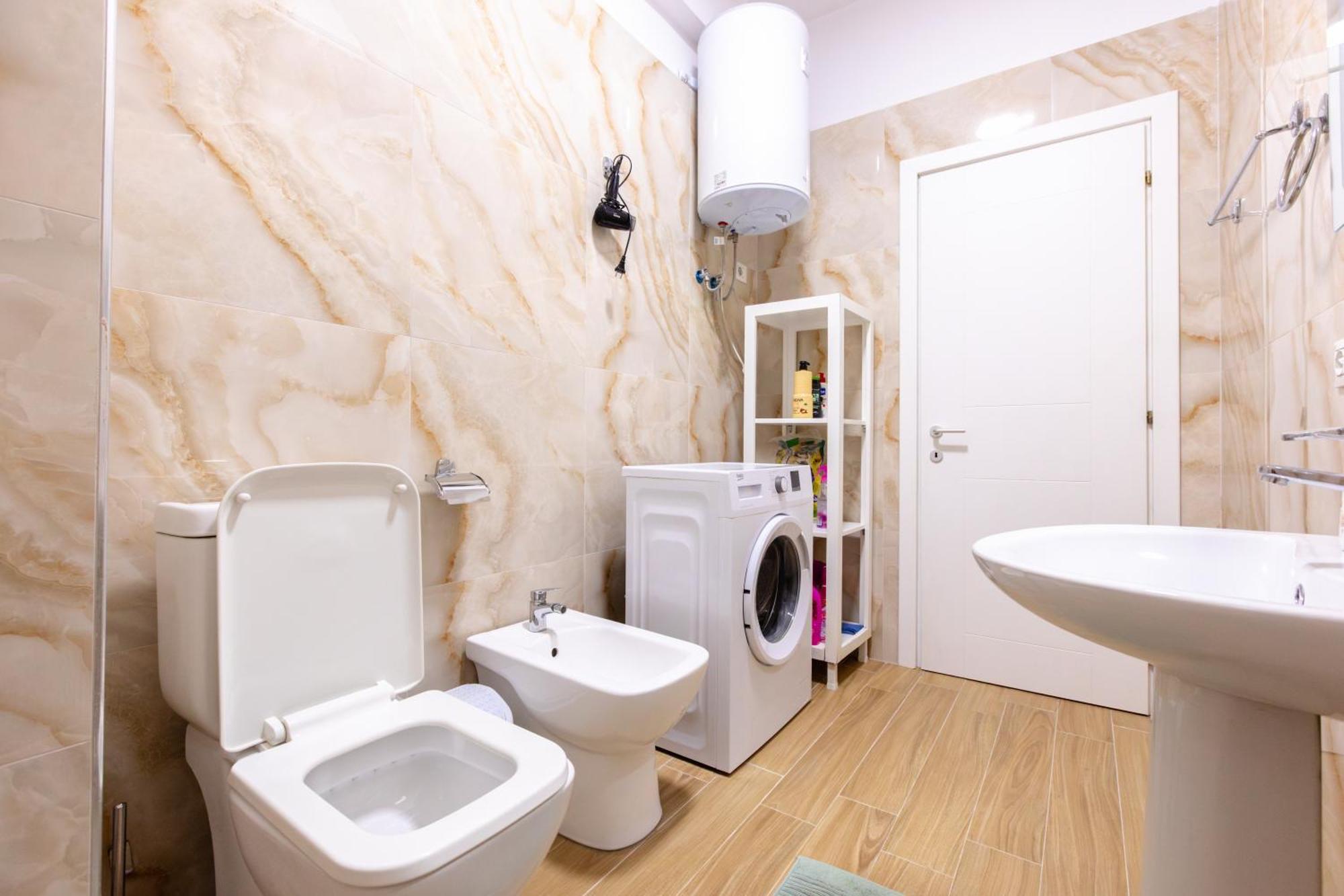 Happy Home Central 1 Tirana Bagian luar foto